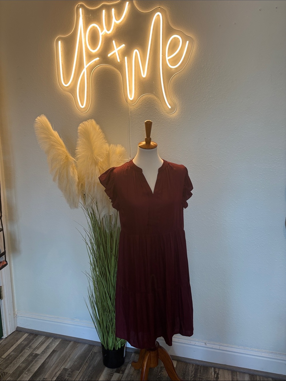 mittoshop Burgundy Mini Dress with Flutter Sleeves